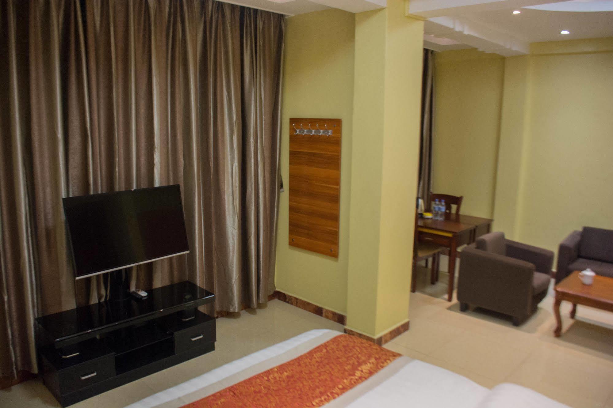 Hong Kong Hotel Dar-es-Salaam Eksteriør bilde